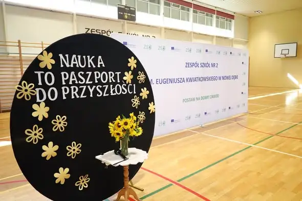 Uroczyste rozpoczęcie roku szkolnego 2026/2027 w Zespole Szkół nr 2 w Nowej Dębie