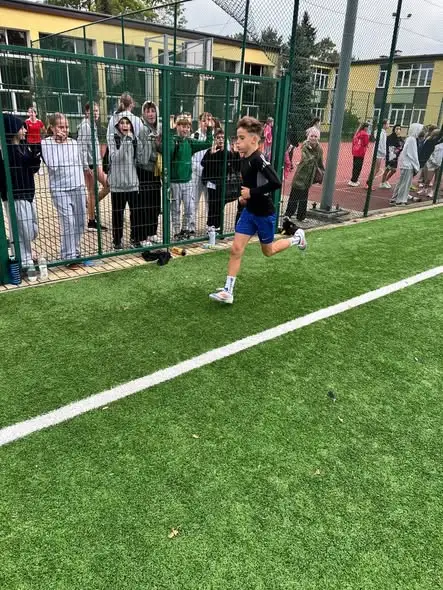 Uczniowie SP3 zdominowali lekkoatletyczne zawody – dwóch awansowało do finałów wojewódzkich