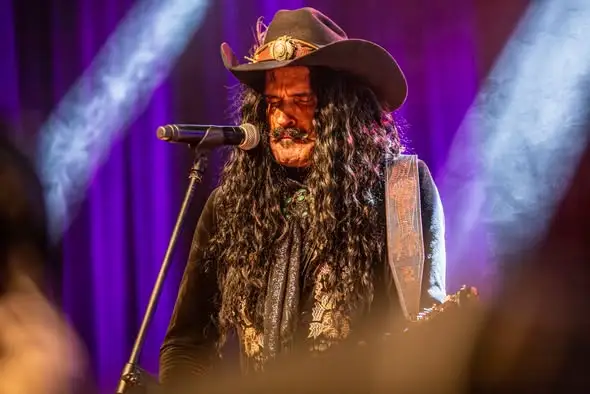 Satyrblues w Nowej Dębie: blues, rock i satyra na jednej scenie