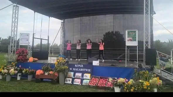 Biesiada Jeździecka w Tarnobrzegu-Mokrzyszowie: uczniowie SP7 zachwycili publiczność
