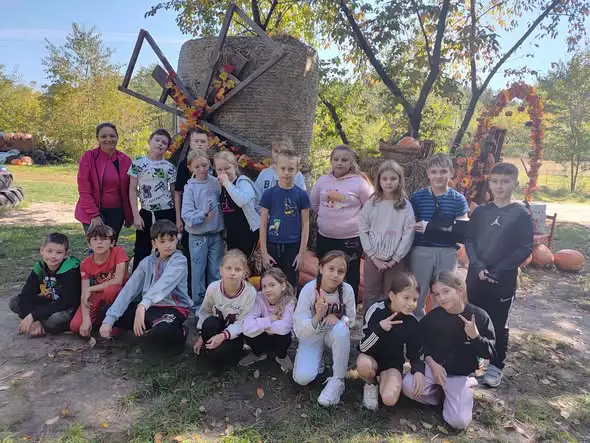 Dzień Chłopaka w Wiosce Appaloosa – klasa IV świętowała w plenerze
