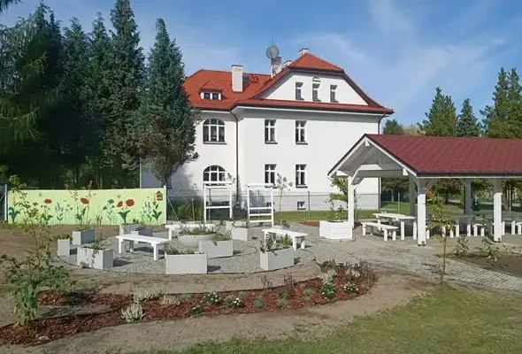 Nowa przestrzeń wokół przedszkola: altana, ogród botaniczny i plac zabaw