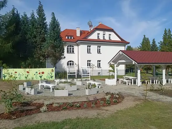 Nowa przestrzeń wokół przedszkola: altana, ogród botaniczny i plac zabaw