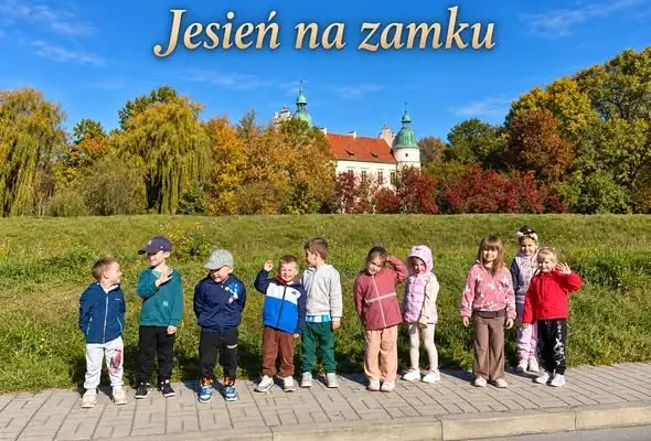 Jesienna wyprawa przedszkolaków z Baranowa Sandomierskiego na zamkowe wzgórze