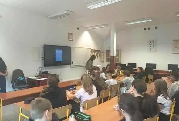 Warsztaty o przemocy i hejcie w szkole – kampania „Dzieciństwo bez Przemocy”